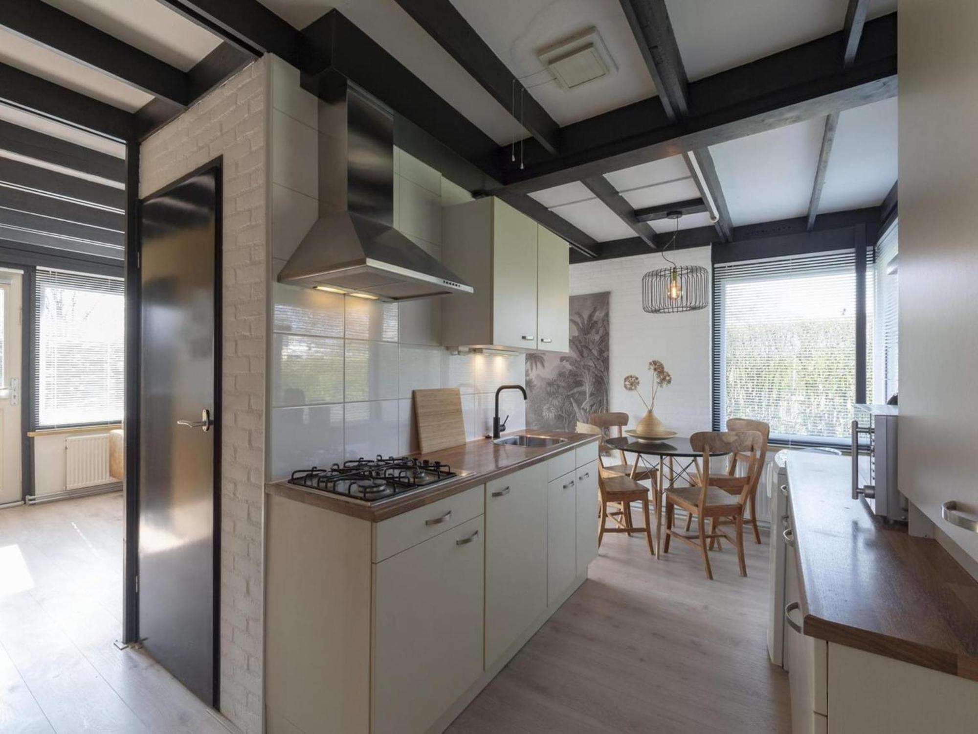Attractive Bungalow With Modern Furnishings Sint Maartensvlotbrug Eksteriør billede